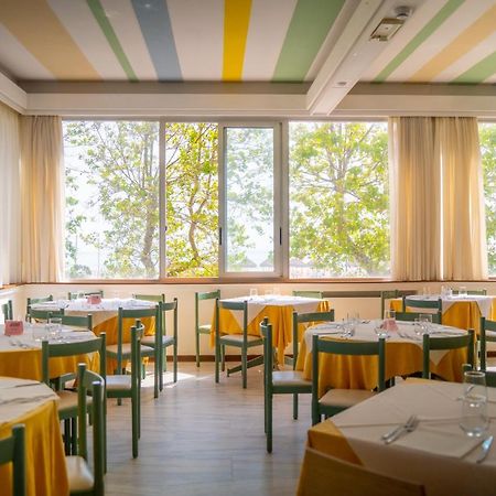 Hotel Royal Giulianova Buitenkant foto