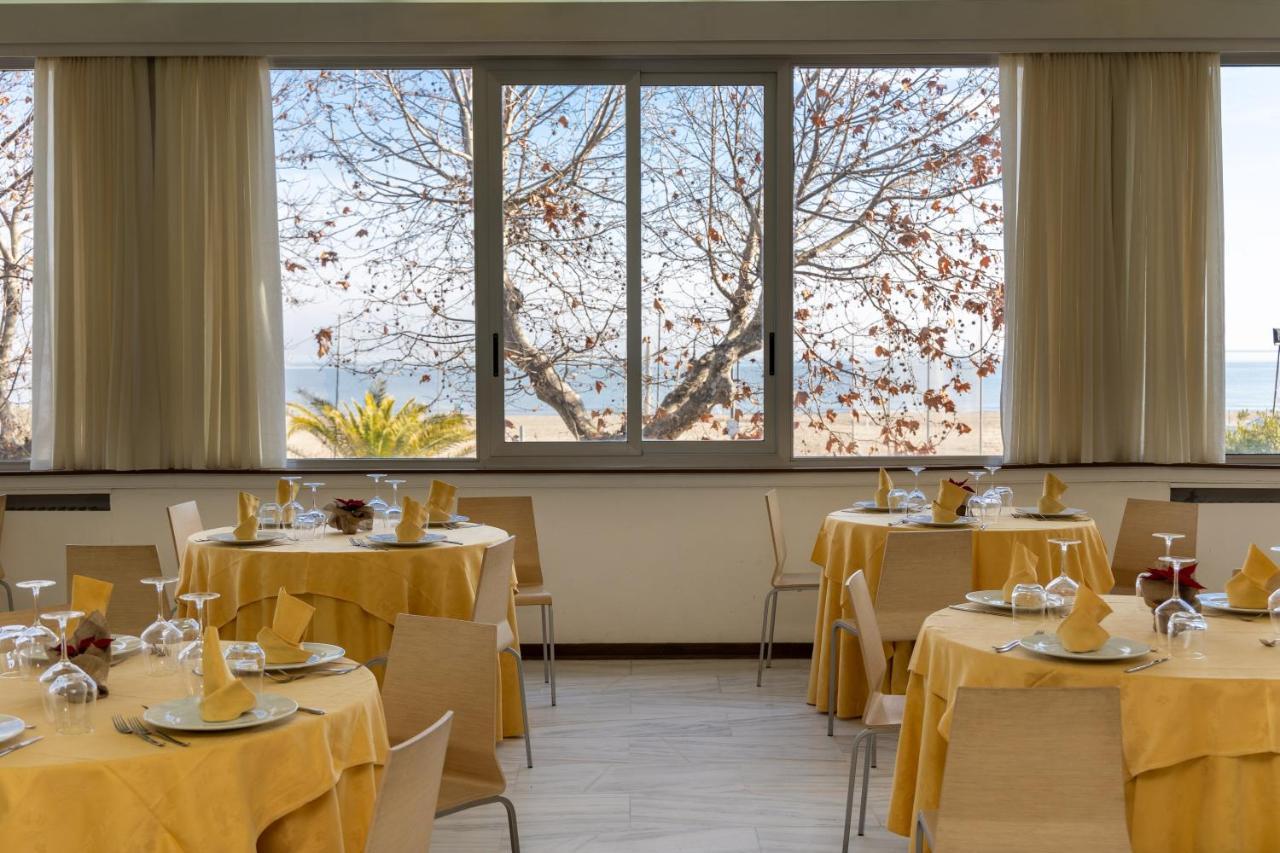 Hotel Royal Giulianova Buitenkant foto