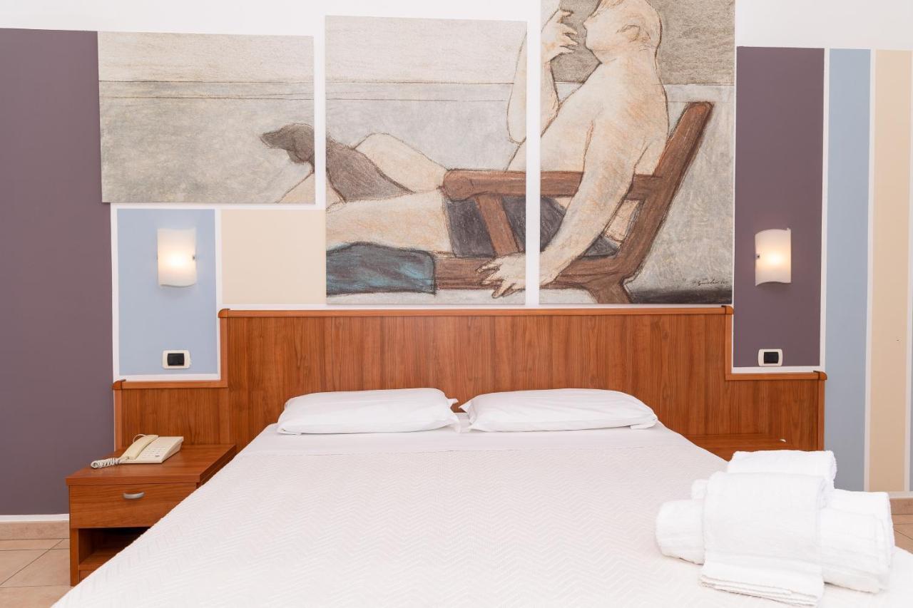 Hotel Royal Giulianova Buitenkant foto