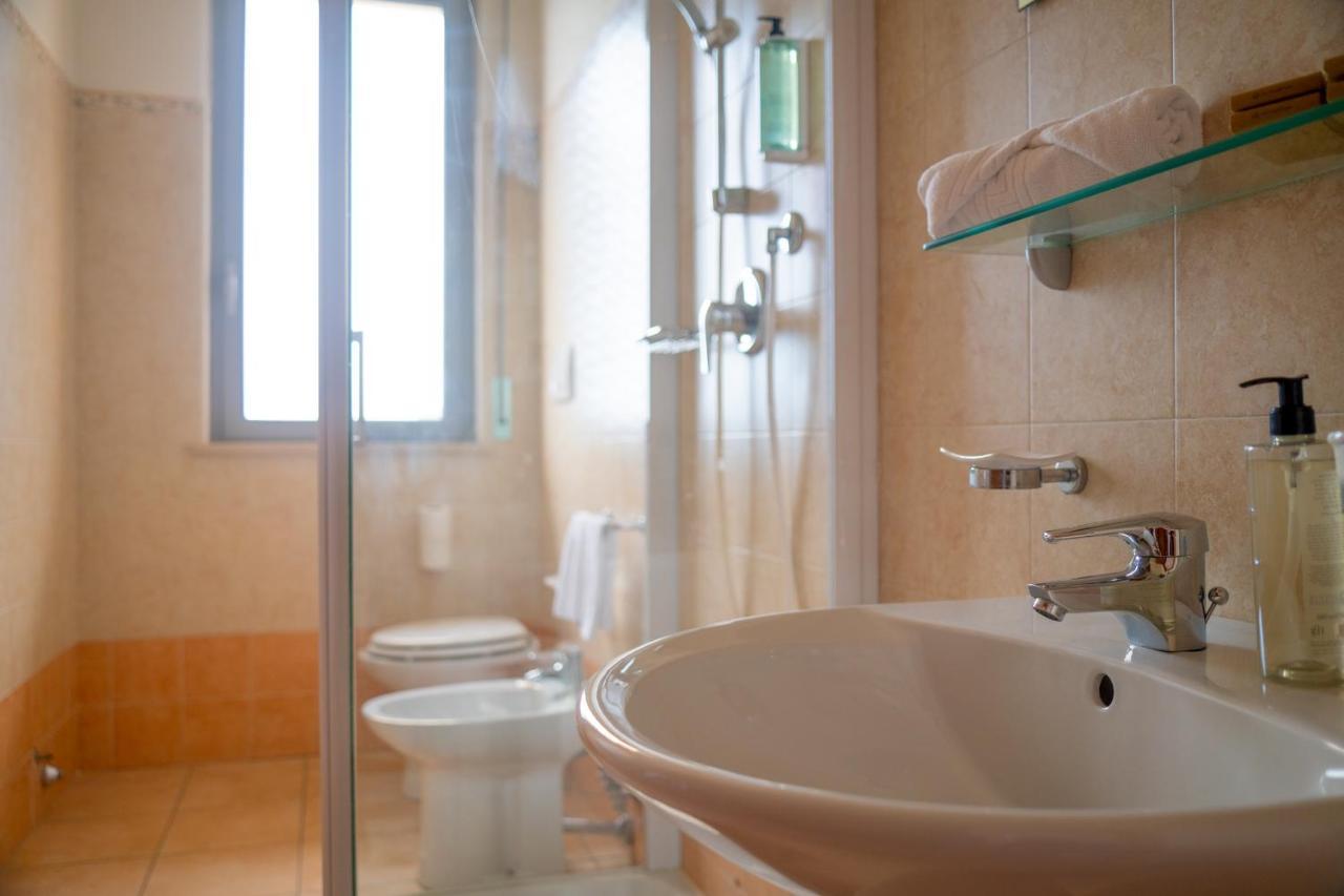 Hotel Royal Giulianova Buitenkant foto
