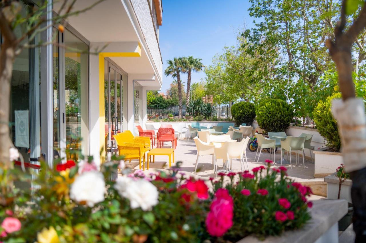 Hotel Royal Giulianova Buitenkant foto