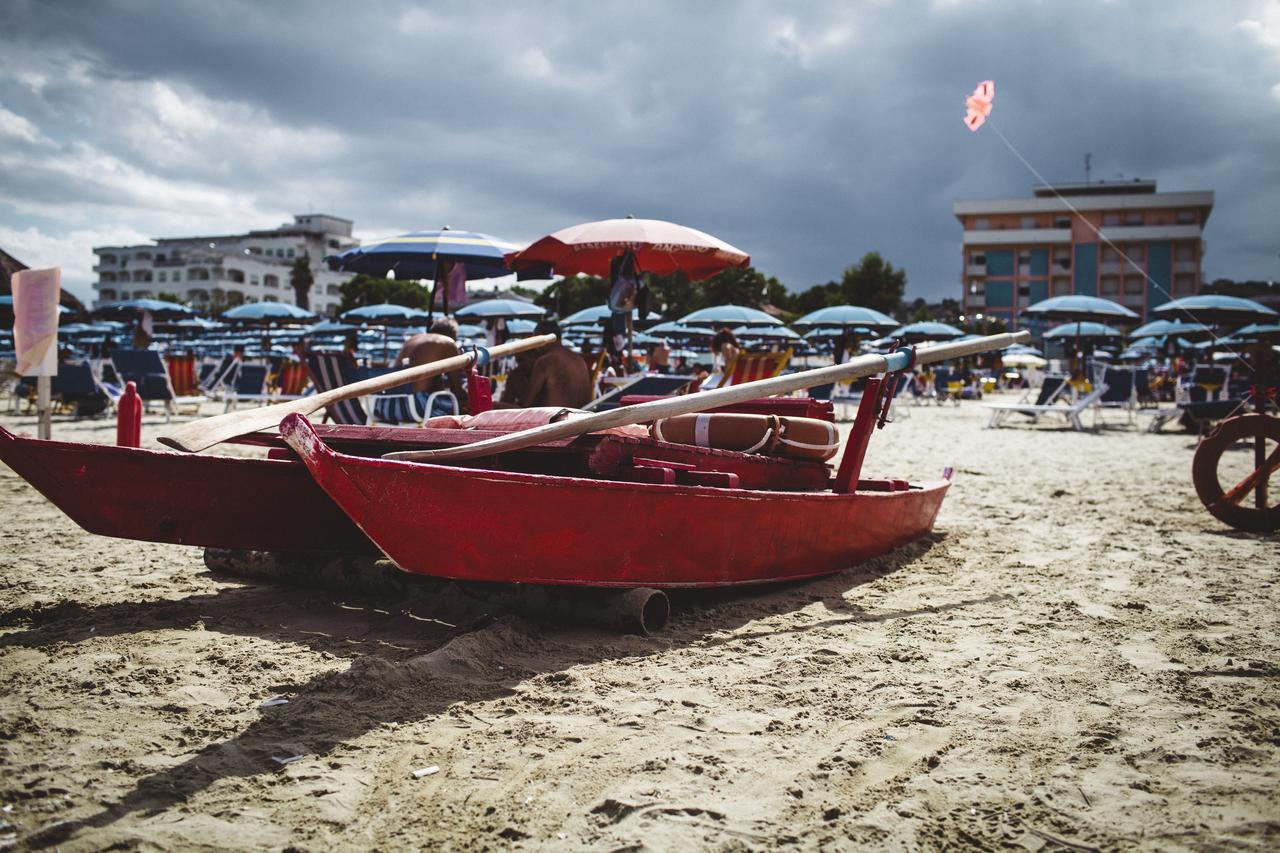 Hotel Royal Giulianova Buitenkant foto
